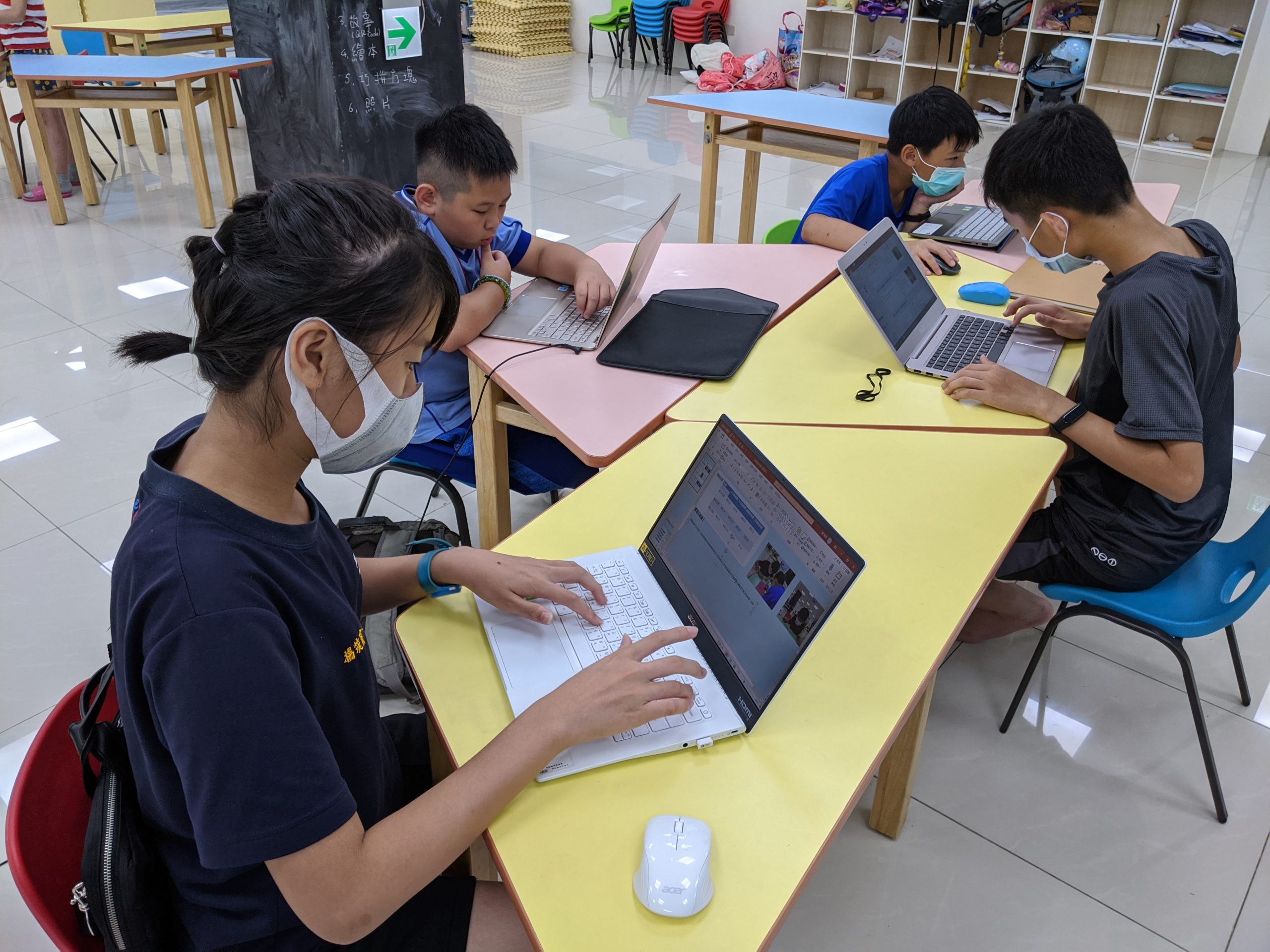 【2020 S2W8-2&9-1 專案四】挑戰科學海報